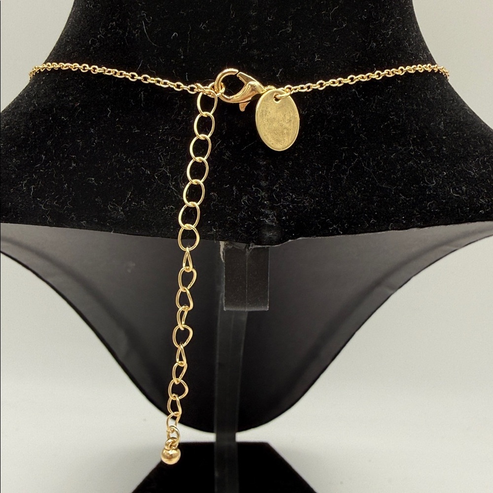 Elegant Gold and Green Beaded Necklace - Picture 9 of 9